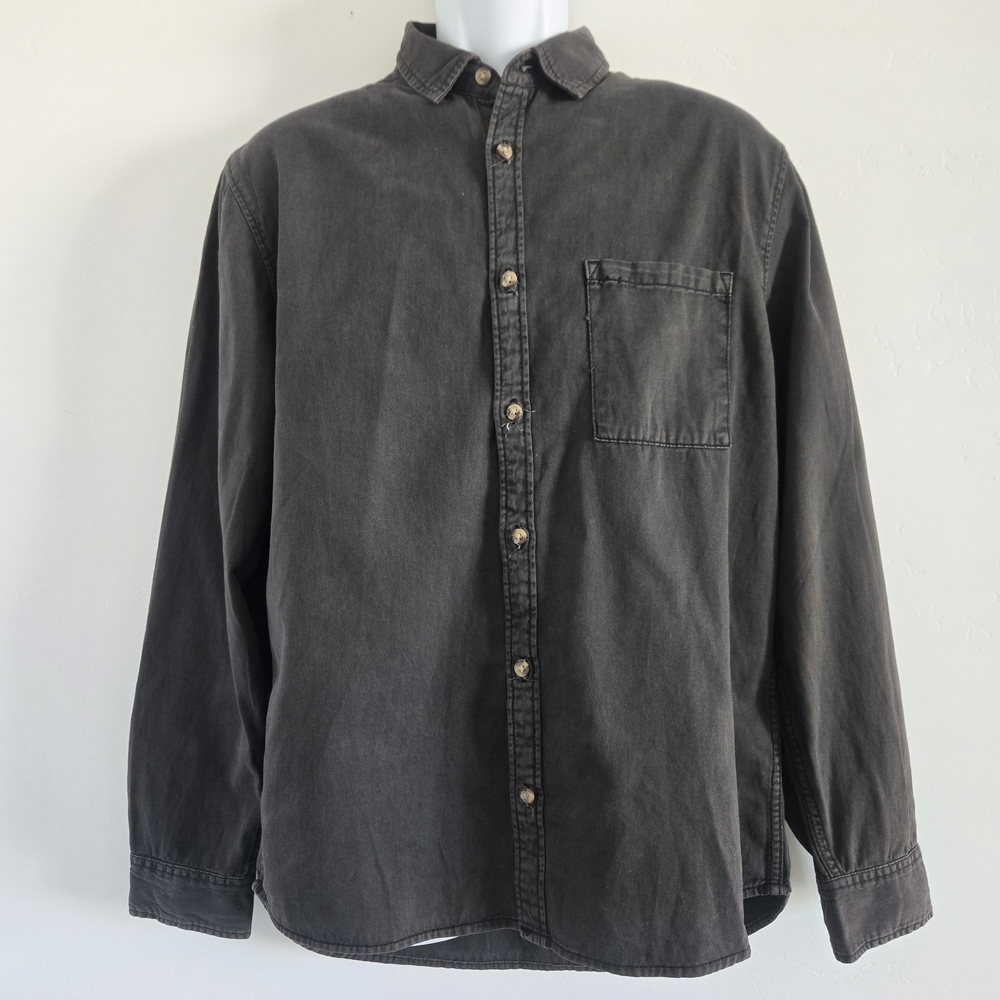 Men's Black Button-Up Shirt